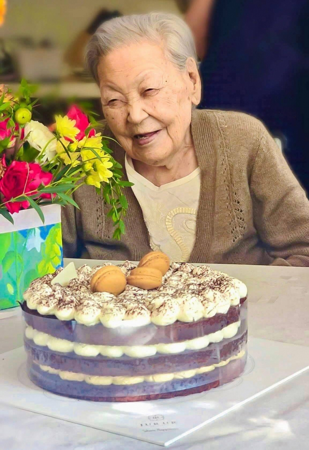 Ардын жүжигчин, Хөдөлмөрийн баатар Л.Цогзолмаа 102 нас хүрлээ